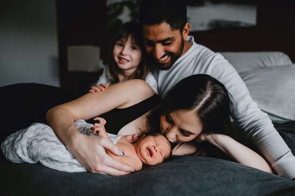 family of four newborn session - what to wear to your newborn session.