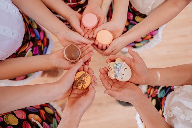 Detail photos of beautiful macarons during Kizzy's Macarons brand photography session